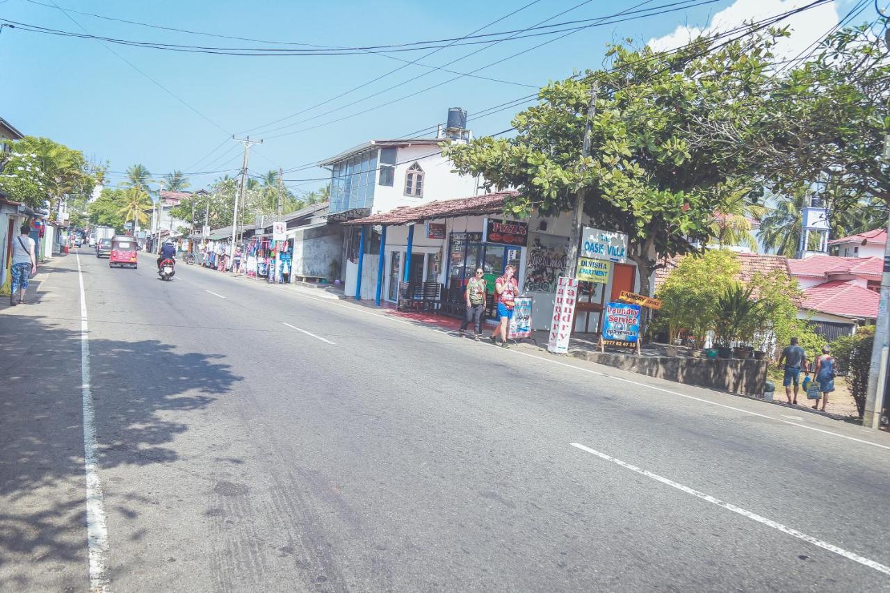 Hikka Surf Hostel ヒッカドゥワ エクステリア 写真